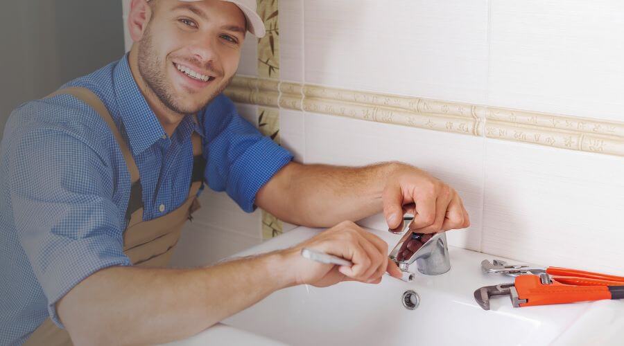 Professional clogged drains services in Leavenworth, IN